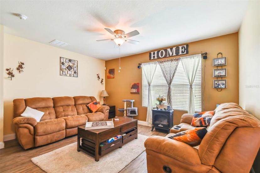Picture of 10031 Geese Trail Circle, Sun City Center FL 33573