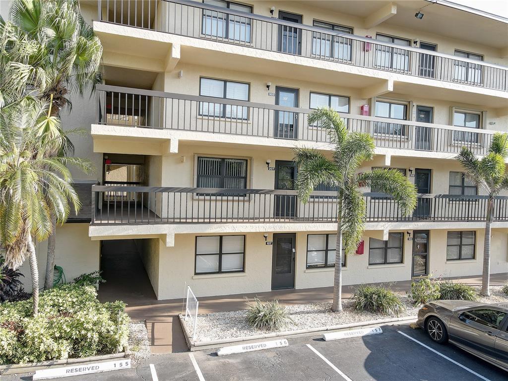 Picture of 315 30Th Avenue W Unit B207, Bradenton, FL 34205