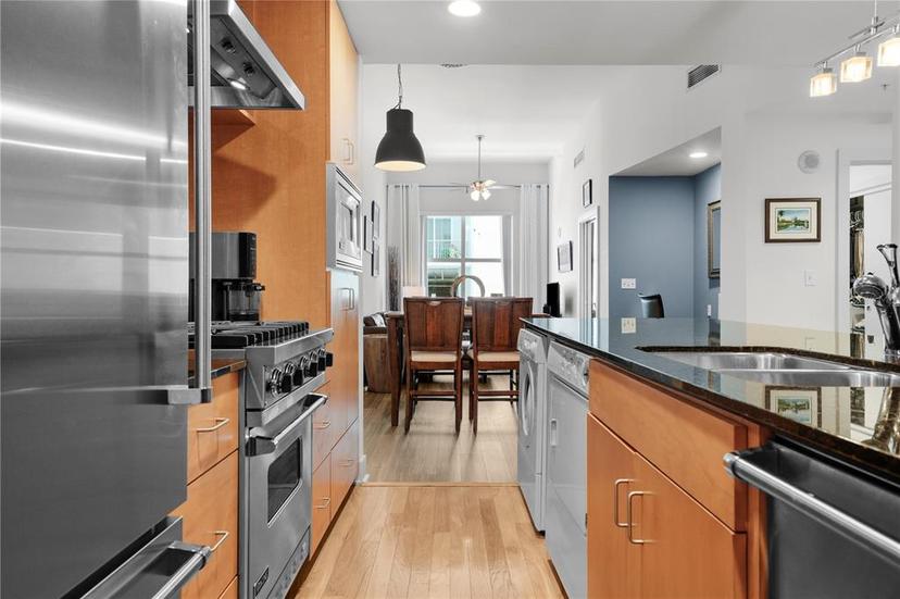 Picture of 1120 E Kennedy Boulevard Unit 827, Tampa FL 33602