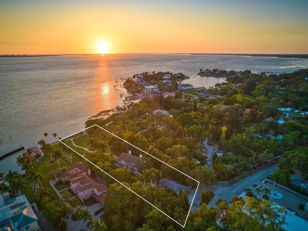 Picture of 4521 Bay Shore Road, Sarasota, FL 34234