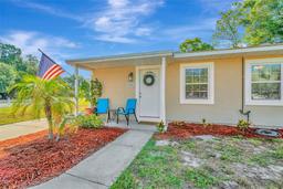 Picture of 6921 Onyx Drive N, St Petersburg, FL 33702