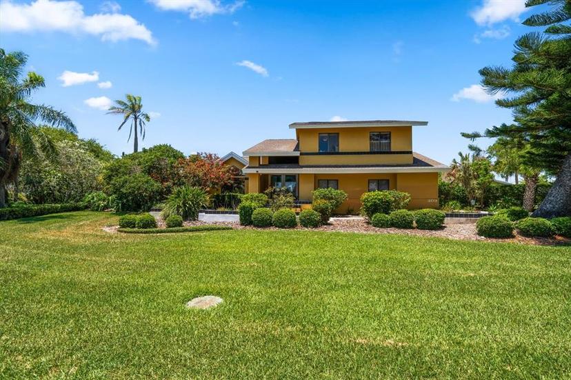 Picture of 309 Belle Isle Avenue, Belleair Beach FL 33786
