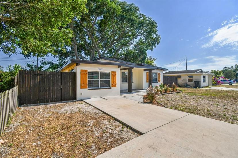 Picture of 5061 Jasmine Circle, St Petersburg FL 33714