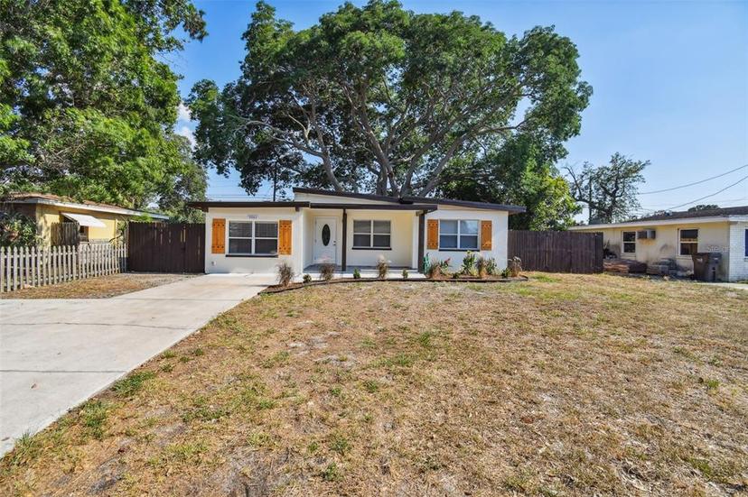 Picture of 5061 Jasmine Circle, St Petersburg FL 33714