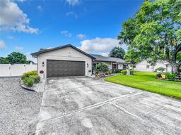 Picture of 4102 Stonehenge Road, Mulberry, FL 33860