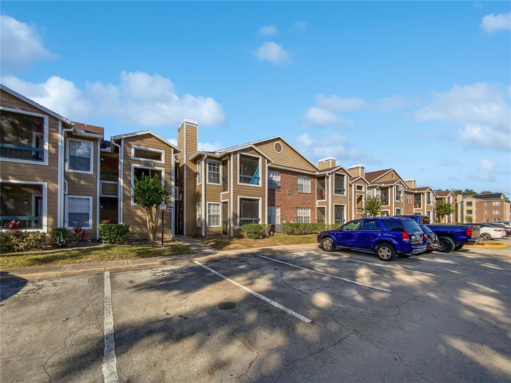 Picture of 4350 Perkinshire Lane Unit 111, Orlando, FL 32822