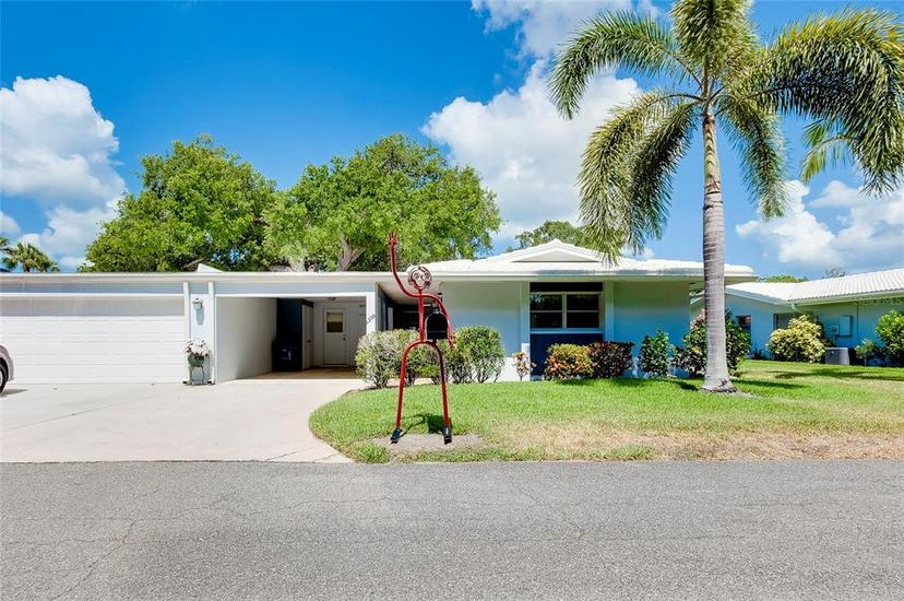 Picture of 1350 Stafford Lane Unit 1422, Sarasota FL 34232