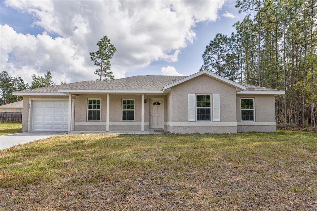 Picture of 83 Malauka Radial, Ocklawaha, FL 32179