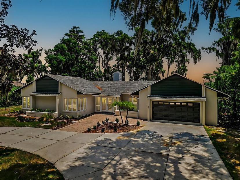 Picture of 1261 W Lakeshore Drive, Clermont FL 34711
