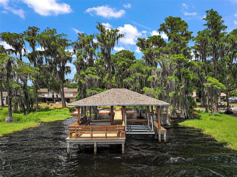 Picture of 1261 W Lakeshore Drive, Clermont FL 34711