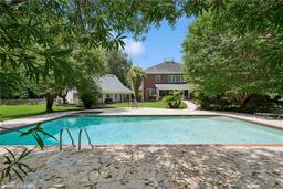 Picture of 5928 NW 33Rd Avenue, Gainesville, FL 32606