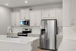 Picture of 31493 Woodland Race Loop, Wesley Chapel, FL 33545