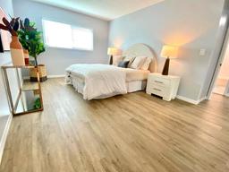 Picture of 5408 Swift Road Unit 28, Sarasota, FL 34231