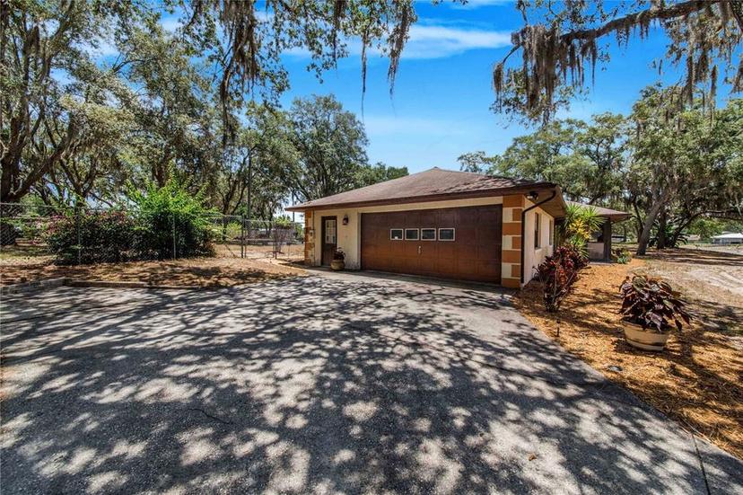 Picture of 8881 Cypresswood Drive, Lake Wales FL 33898