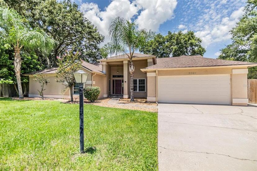 Picture of 3501 Country Creek Lane, Valrico FL 33596