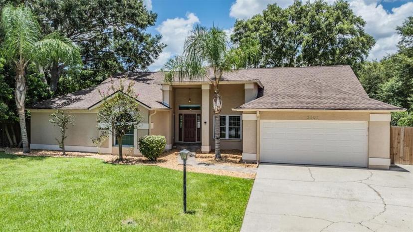 Picture of 3501 Country Creek Lane, Valrico FL 33596