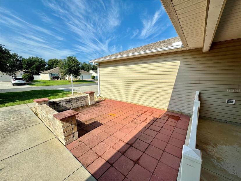 Picture of 12046 NE 51St Circle, Oxford FL 34484
