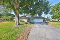 Picture of 220 Coleman Drive E, Winter Haven, FL 33884