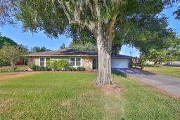 Picture of 220 Coleman Drive E, Winter Haven, FL 33884