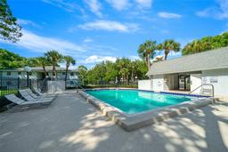 Picture of 567 Midway Track Unit H102, Ocala, FL 34472
