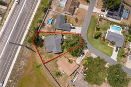 Picture of 132 Robbins Rest Circle, Davenport, FL 33896
