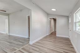 Picture of 401 SW 1St Avenue, Mulberry, FL 33860