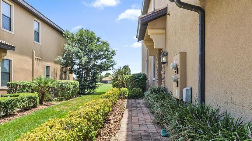 Picture of 8940 Azalea Sands Lane Unit 8940, Davenport FL 33896