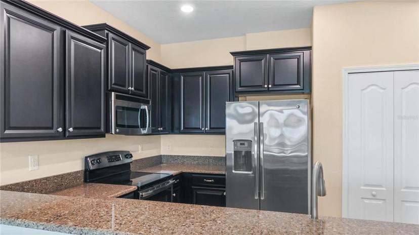 Picture of 8940 Azalea Sands Lane Unit 8940, Davenport FL 33896