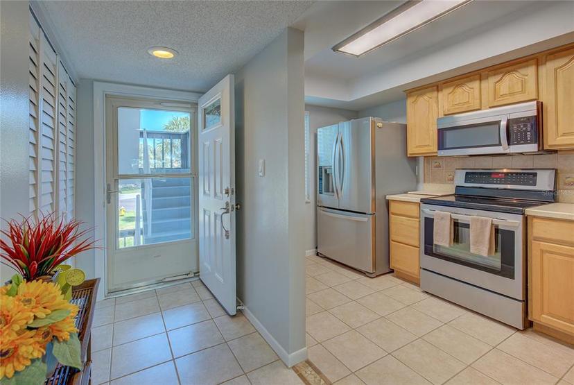 Picture of 12055 3Rd Street E Unit 101, Treasure Island FL 33706
