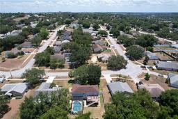 Picture of 831 Scenic View Circle, Minneola, FL 34715
