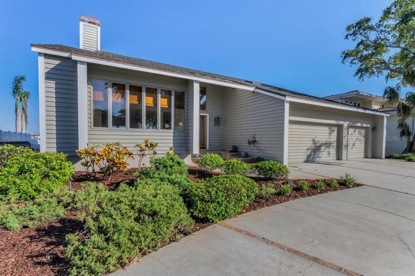 Picture of 526 Belle Isle Avenue, Belleair Beach FL 33786