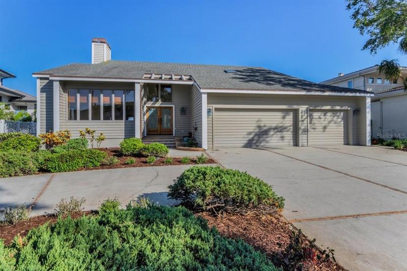 Picture of 526 Belle Isle Avenue, Belleair Beach FL 33786