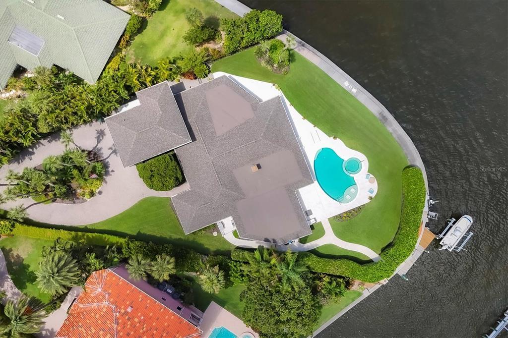 Picture of 1701 Sandalwood Drive, Sarasota, FL 34231
