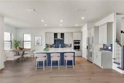 Picture of 2605 Waterfront Circle, Sarasota, FL 34240