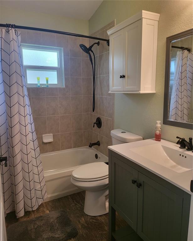 Picture of 104 Boxwood Lane, Rotonda West FL 33947