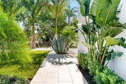 Picture of 2226 Grove Street, Sarasota, FL 34239