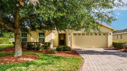 Picture of 5072 Neptune Circle, Oxford, FL 34484