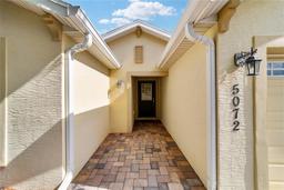 Picture of 5072 Neptune Circle, Oxford, FL 34484