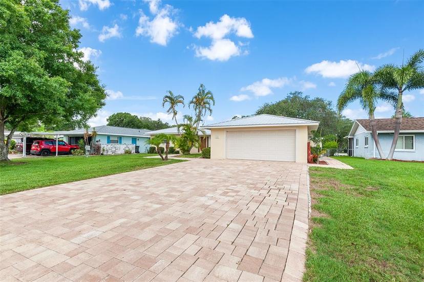 Picture of 403 13Th Street Sw, Ruskin FL 33570