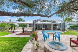 Picture of 403 13Th Street Sw, Ruskin, FL 33570