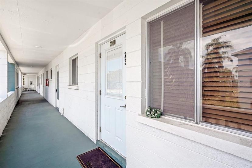 Picture of 5940 Welcome Road Unit H23, Bradenton FL 34207