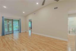 Picture of 1341 Azalea Drive Unit 1905, Dunedin, FL 34698
