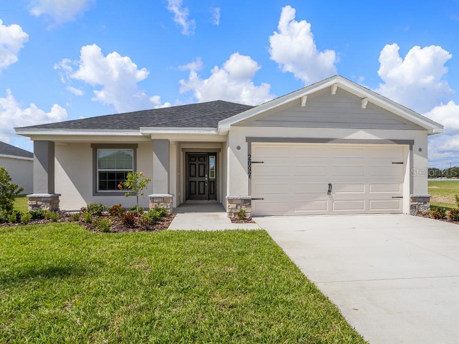 Picture of 2097 Summerlake Drive, Auburndale, FL 33823