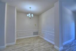 Picture of 5120 Villa Crest Way, Auburndale, FL 33823