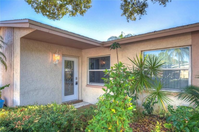 Picture of 9252 81St Avenue, Seminole FL 33777