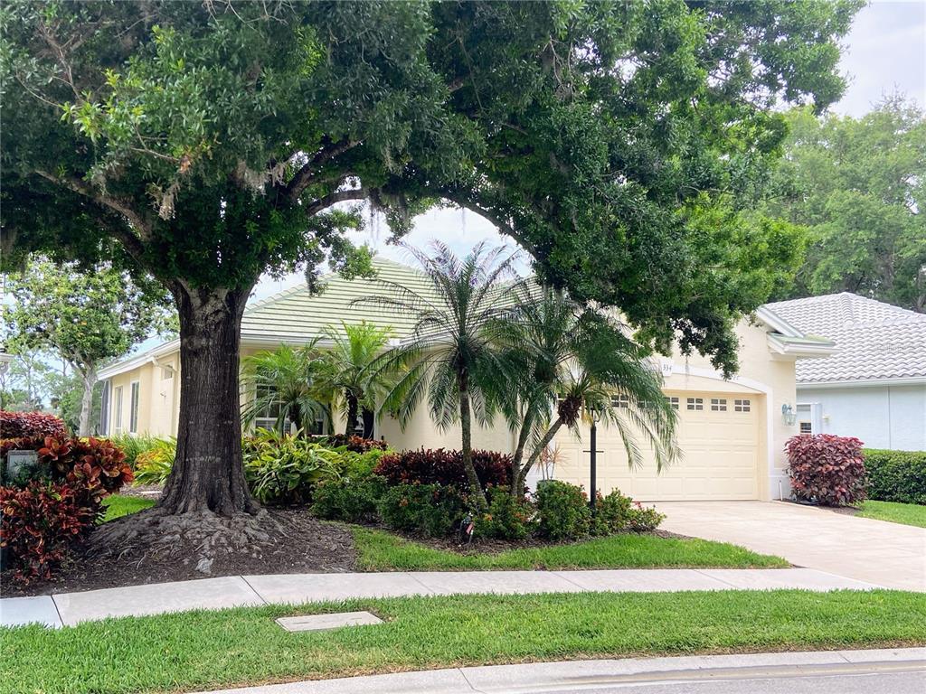 Picture of 334 Melrose Court, Venice, FL 34292