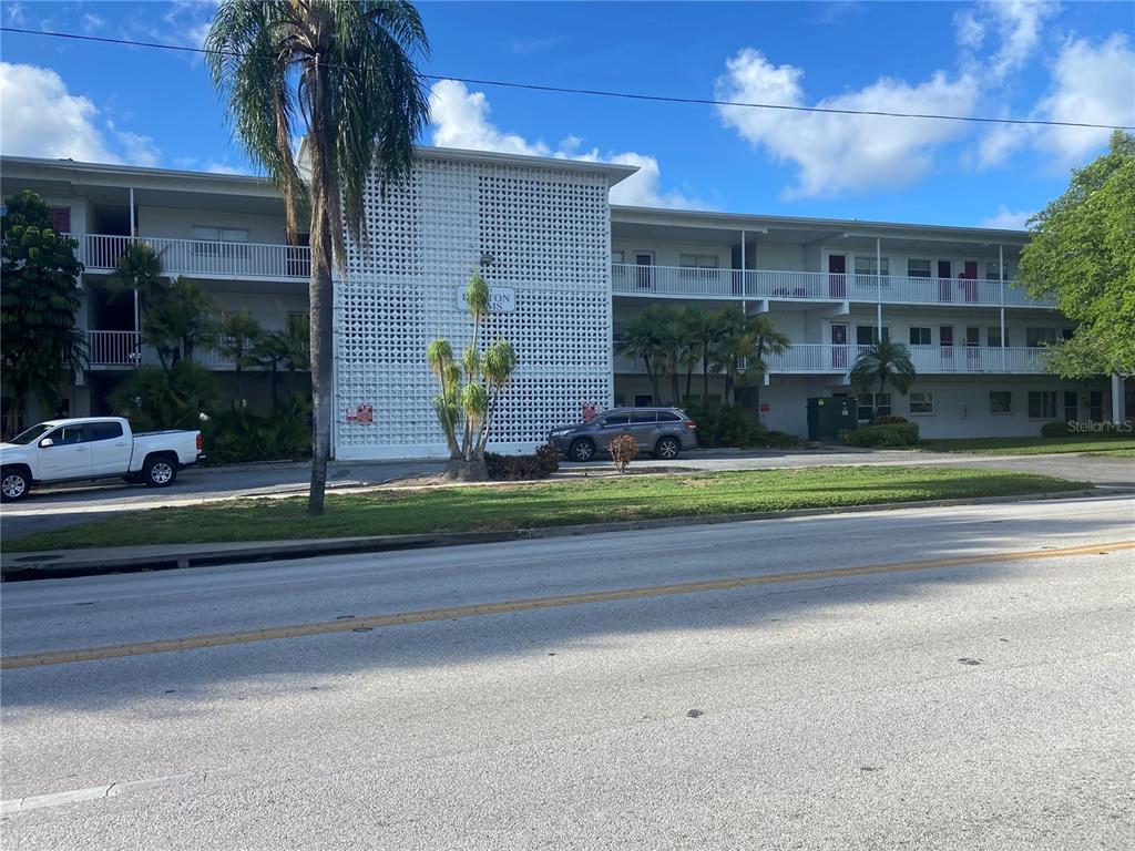 Picture of 5155 9Th Avenue N Unit 311, St Petersburg, FL 33710