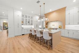 Picture of 3011 W Asbury Place, Tampa, FL 33611