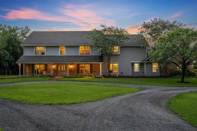 Picture of 1709 Onondaga Drive, Geneva FL 32732