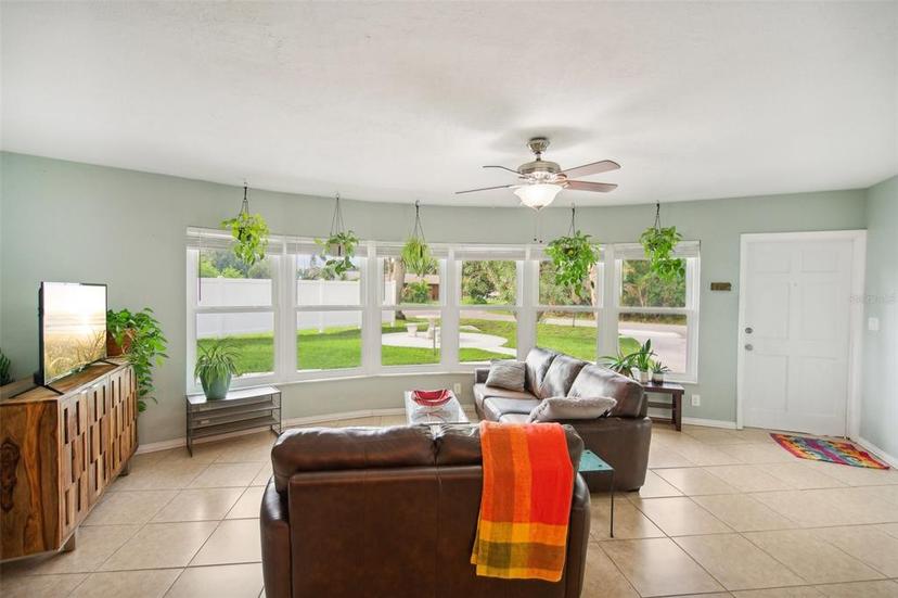 Picture of 907 E Rosedale Road, Venice FL 34293